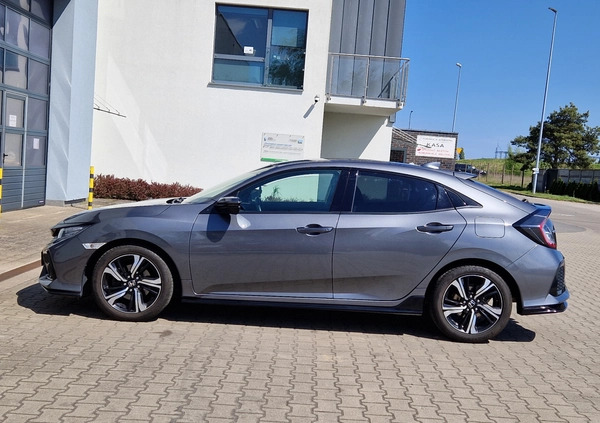 Honda Civic cena 72500 przebieg: 121000, rok produkcji 2017 z Świnoujście małe 379